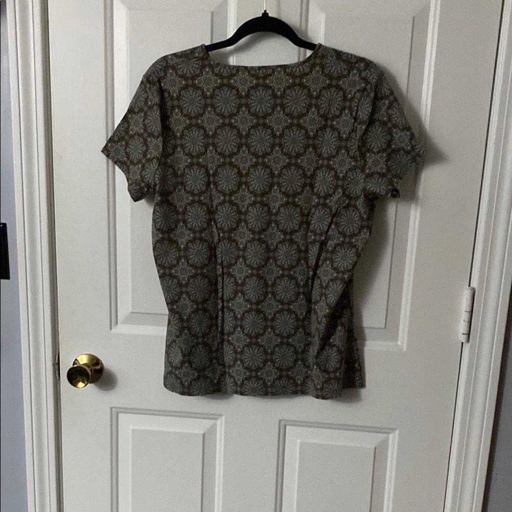 Croft & Barrow Brown and White Relaxed Short Sleeve T-Shirt - Picture 4 of 5